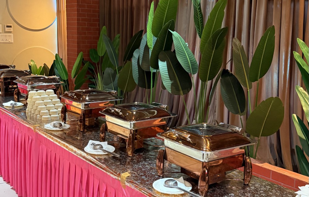 Hotel Madhur