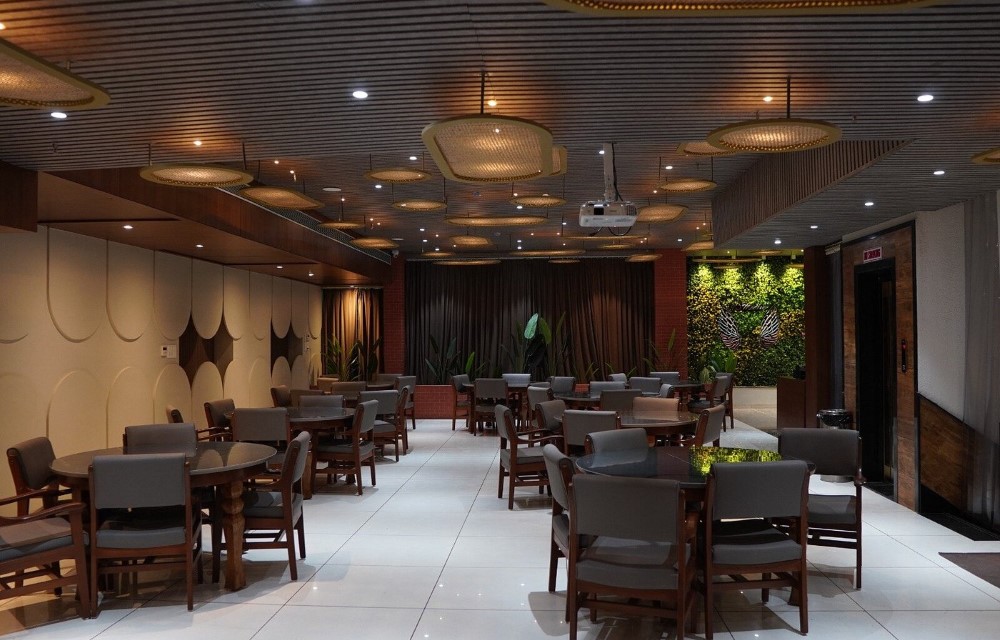 Hotel Madhur