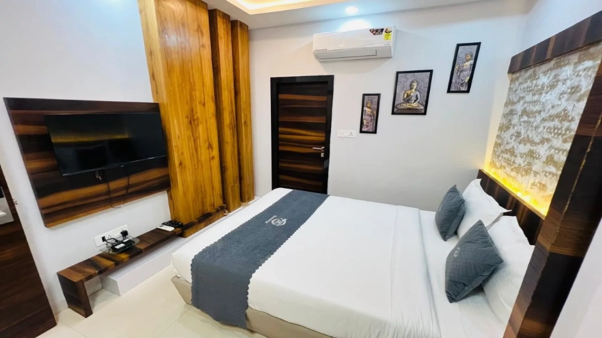 Hotel Madhur